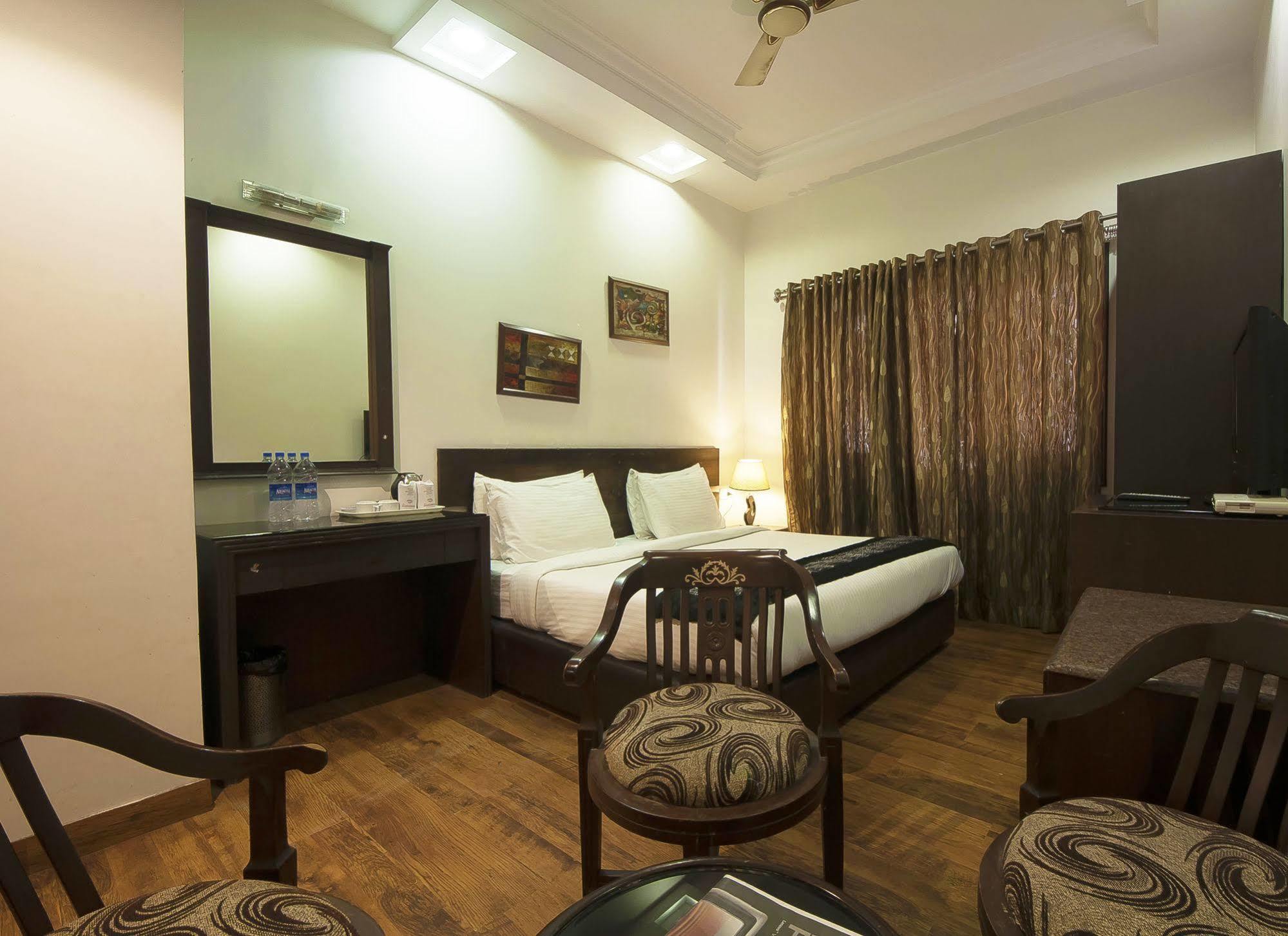 Hotel Prems Paradise Amritsar